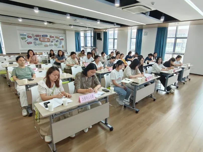 1749278273321726.jpg 心理1.jpg