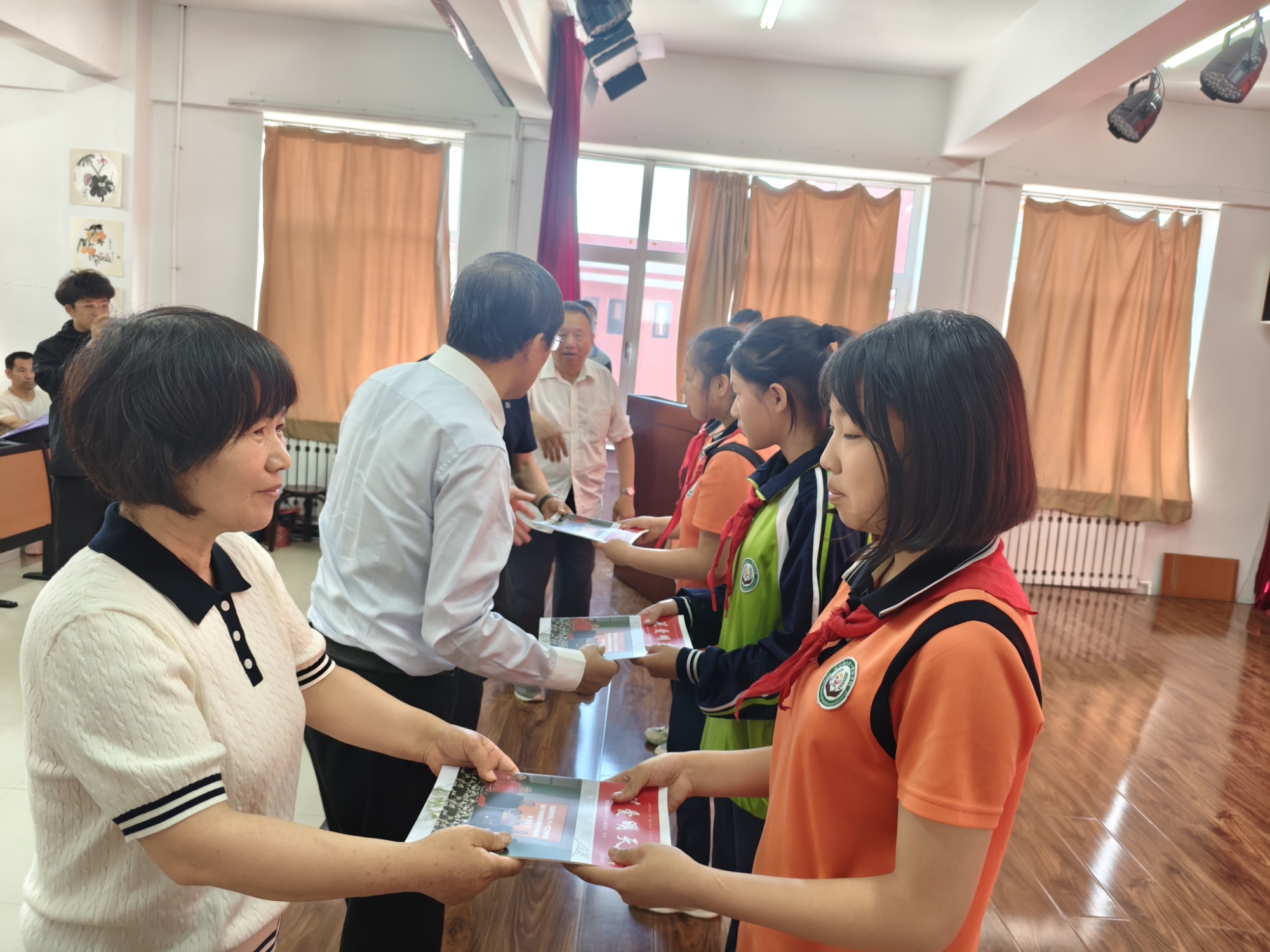 1749338724441954.jpg MEITU_20250608_070121280.jpg
