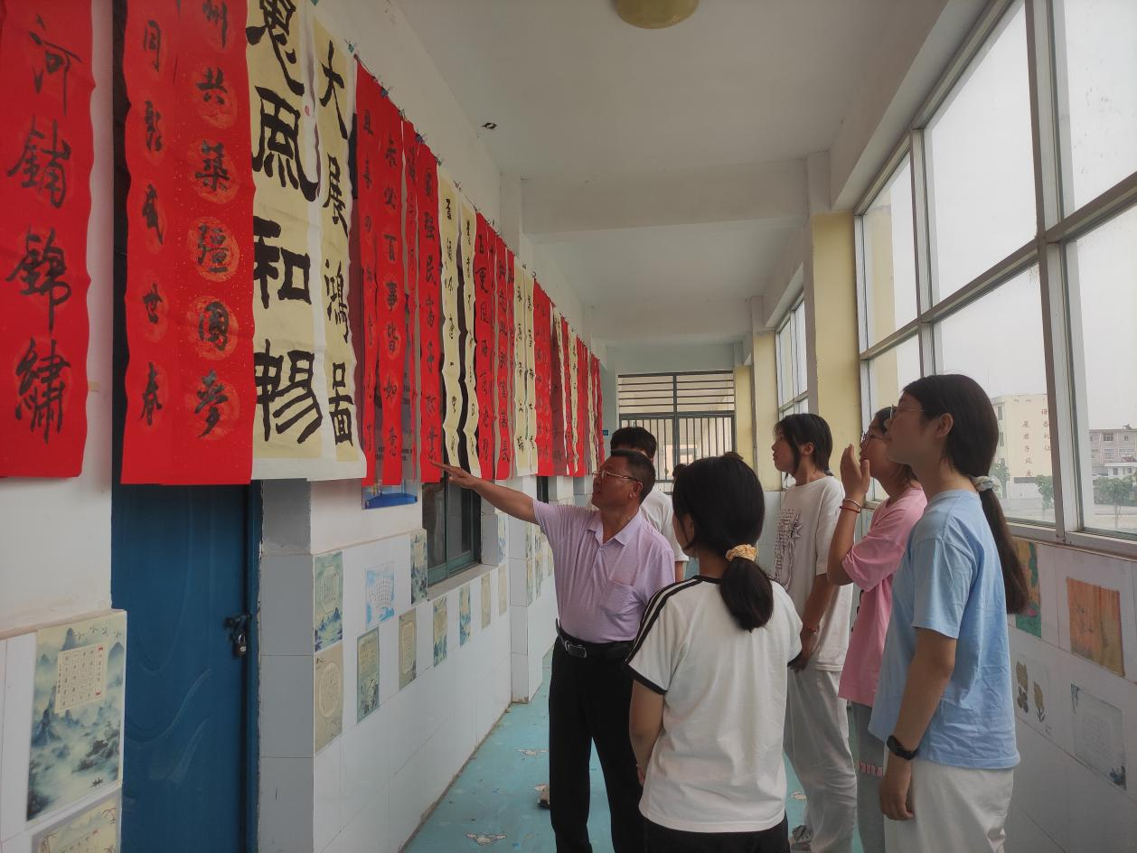 1749433426640476.png 杨集中学书画展2.png