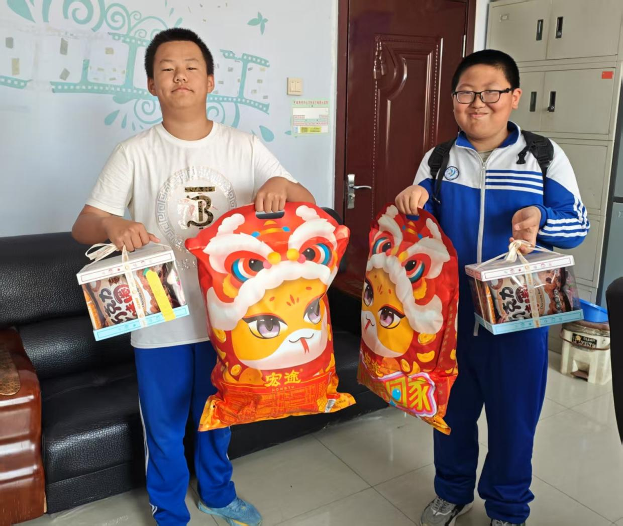 1749443087299718.png 图片1.png
