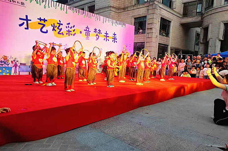 江苏省南京市江宁区秣陵街道翠屏社区关工委开展“才艺炫彩,童梦未来”文艺汇演(1).jpg