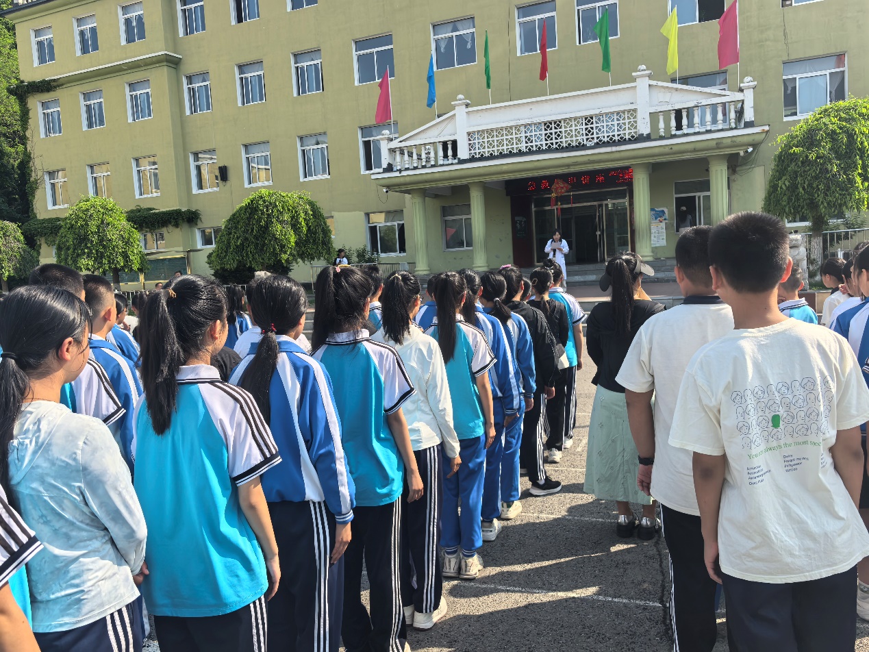 红石小学1.jpg