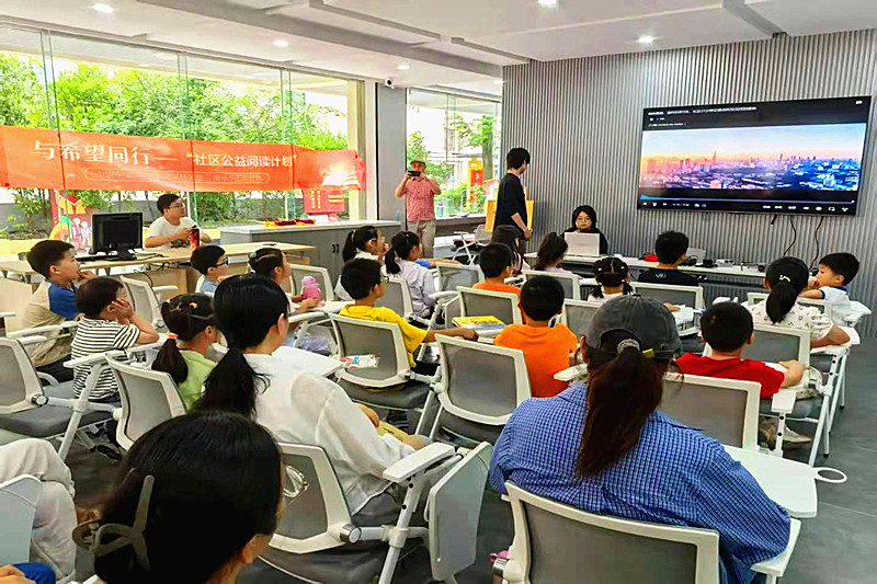 1749877530395193.jpg 江苏省南京市玄武区孝陵卫街道小卫街社区关工委开展“古艺新辉,科艺同行”活动(3).jpg