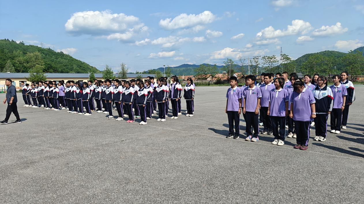 硼海中学1.jpg