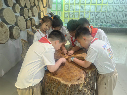 微信图片_20250618153007_副本.jpg