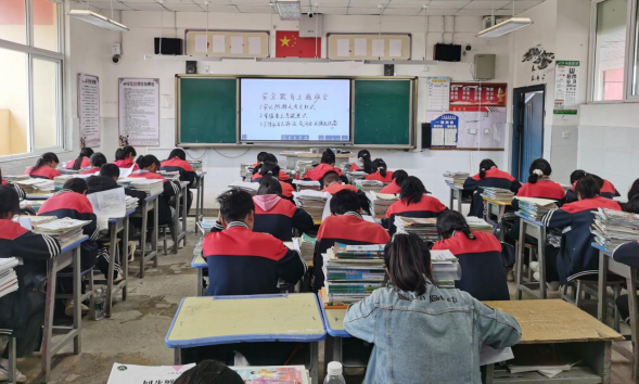 1750403825276906.jpg 第51期图片.jpg