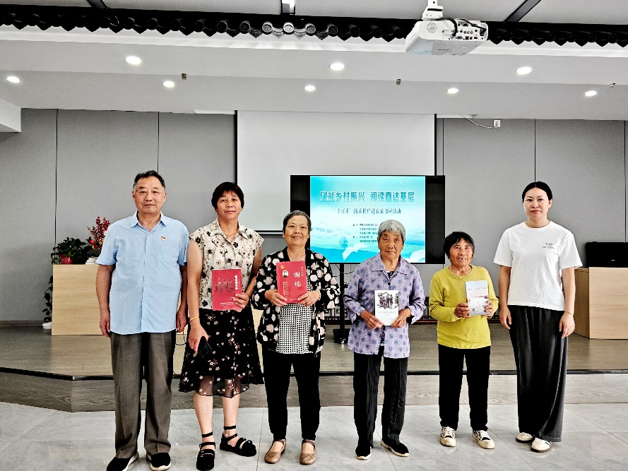 1750415419537434.png 谢步时1.png