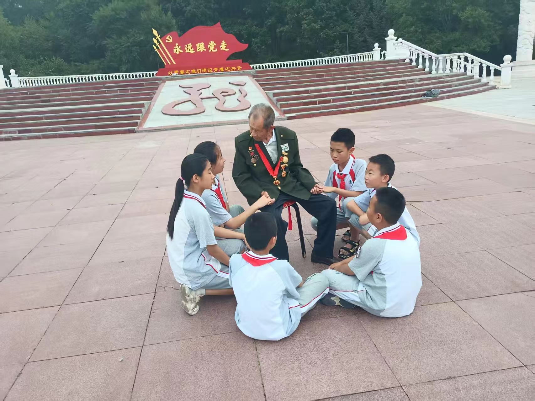 共青.jpg