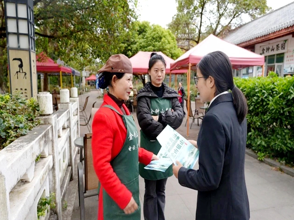 1750835364209067.jpg 宣传现场.jpg
