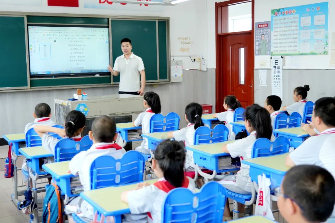 1751250722143894.jpg 共青2.jpg