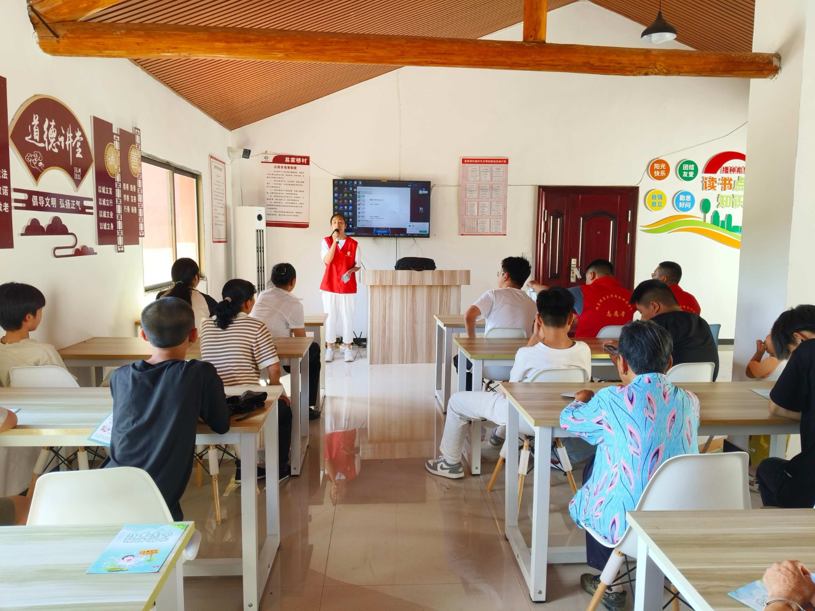 1751496795277312.jpg