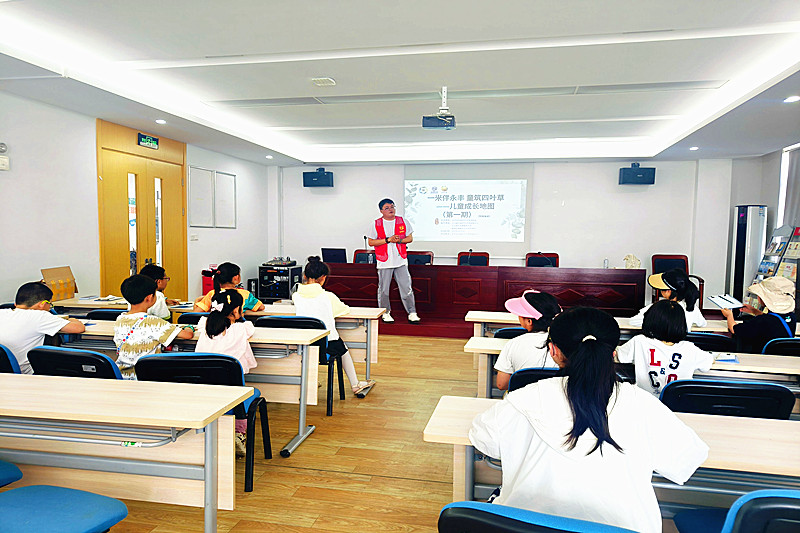 江苏省南京市江北新区盘城街道永丰社区关工委开展儿童探索之旅(1).jpg