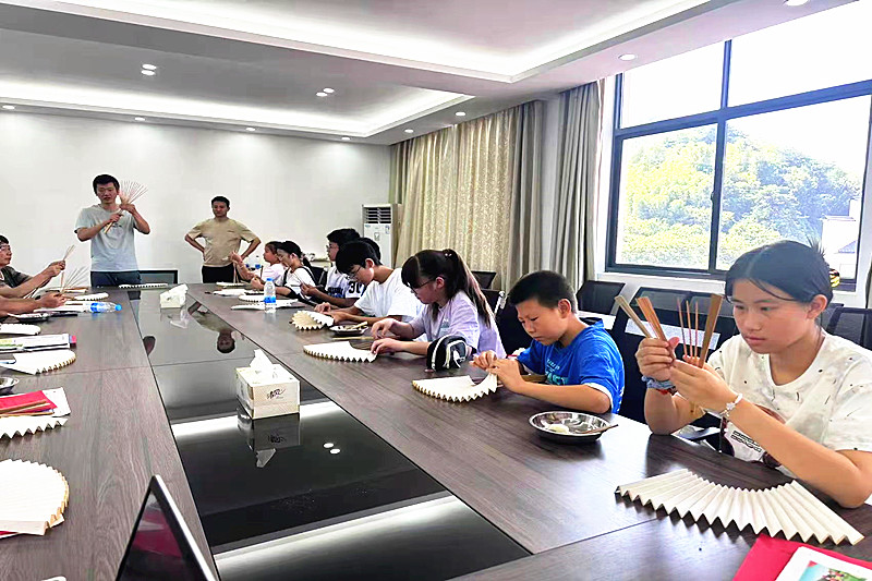 宜兴市太华镇桥涯村关工委青少年暑期活动开幕(4).jpg