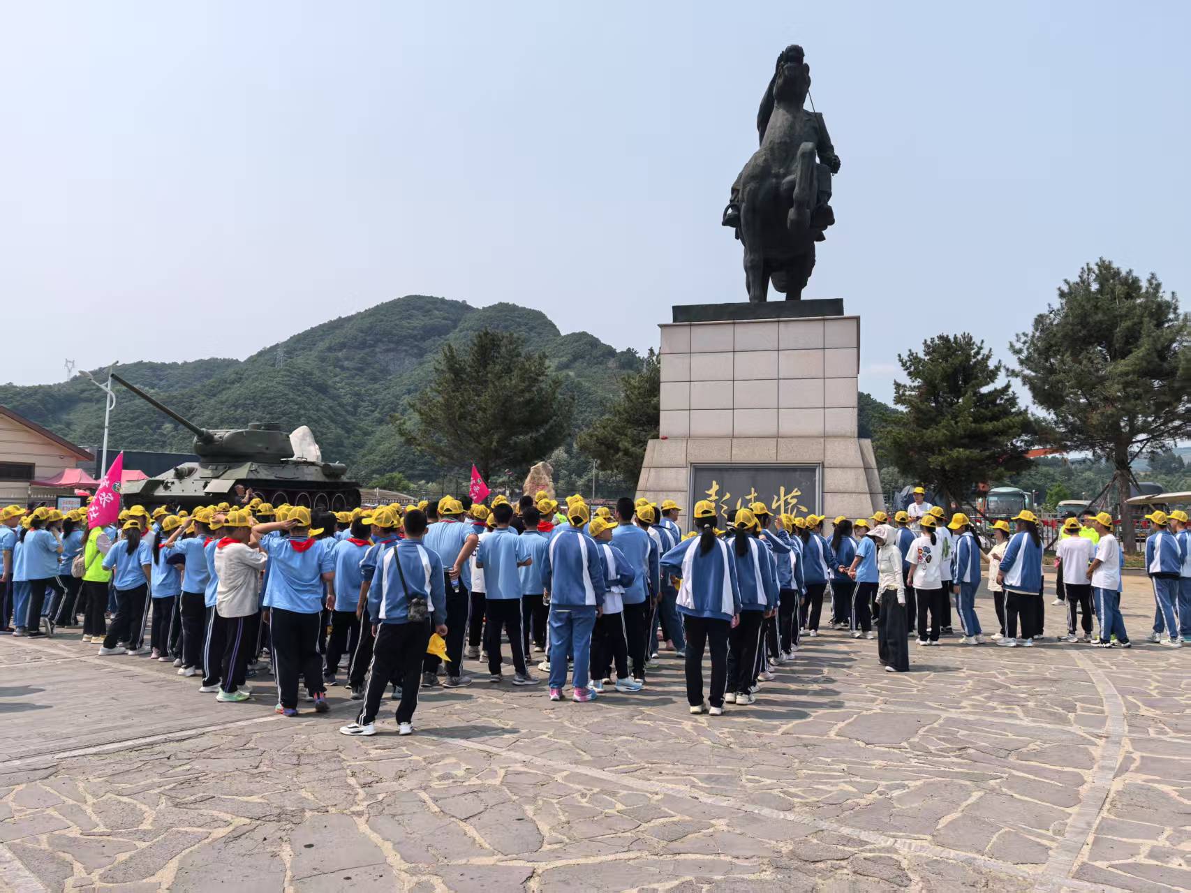 1752462235112862.jpg 振江校2.jpg