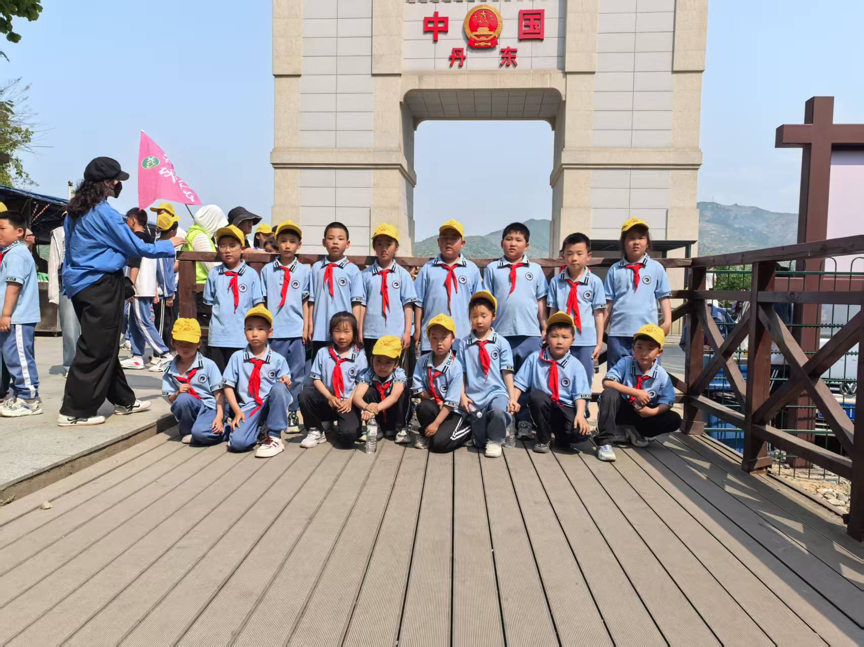 1752462372552582.jpg 振江校3.jpg