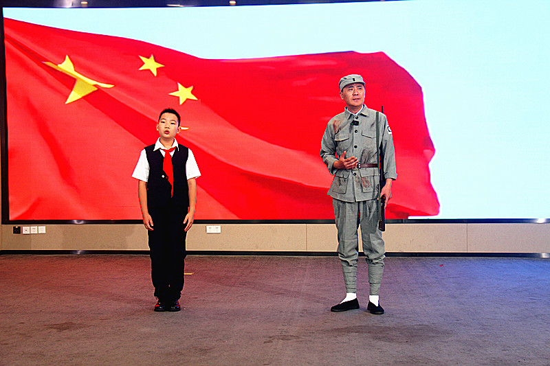 1752711129117209.jpg 玄武区关工委以光影之力推动青少年“颂党情、感党恩”走深走实(5).jpg