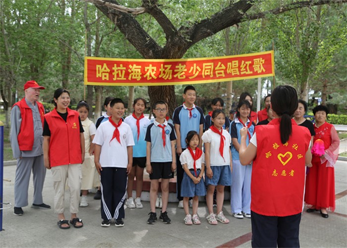 1752793408396446.jpg 唱红歌_副本.jpg