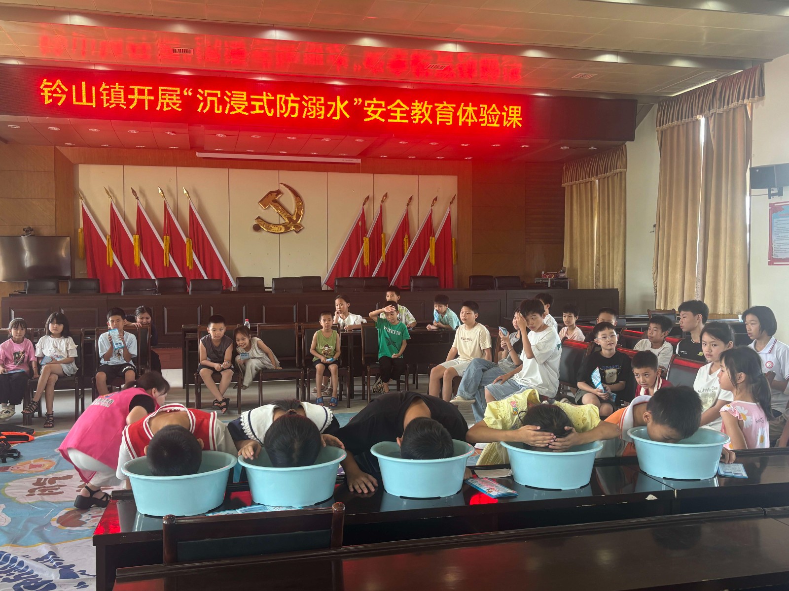 1752888232568132.jpg 1基层动态照片_爱奇艺.jpg