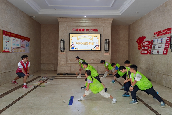 羽毛球课_副本.jpg