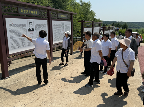 1753408094348096.png 图片1.png