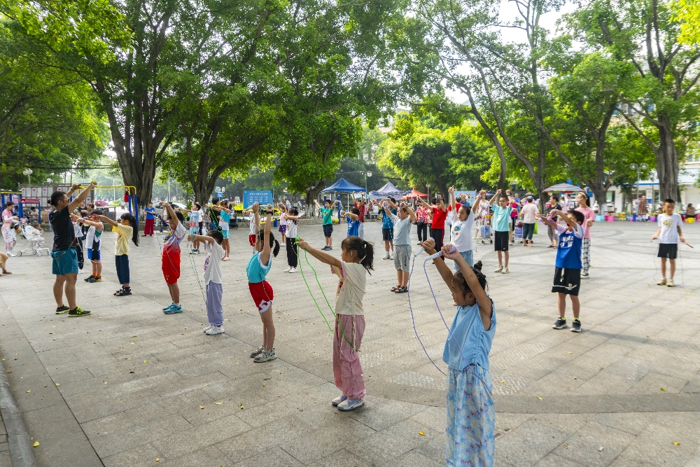1753867919682499.jpg 【跃动青春 “绳”舞飞扬】韦教练细致拆解跳绳技术要点.jpg