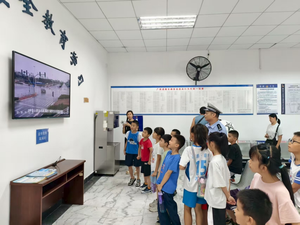 1753950792575731.jpg 学习交通知识 (1).jpg