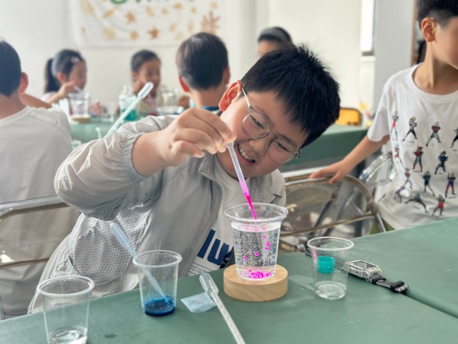 松陵街道】阅湖社区：趣味科普启童心 科学探索乐无穷.jpg
