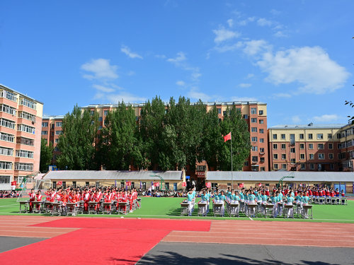 1782446432346248.jpg 阳明小学社团服务活动1_副本.jpg