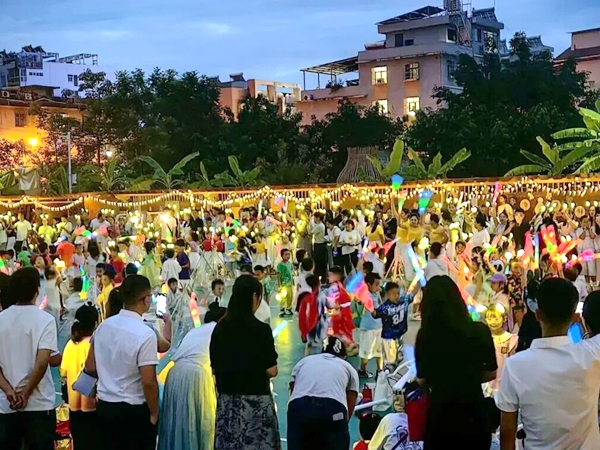 1783394353632454.jpg 晚会现场.jpg