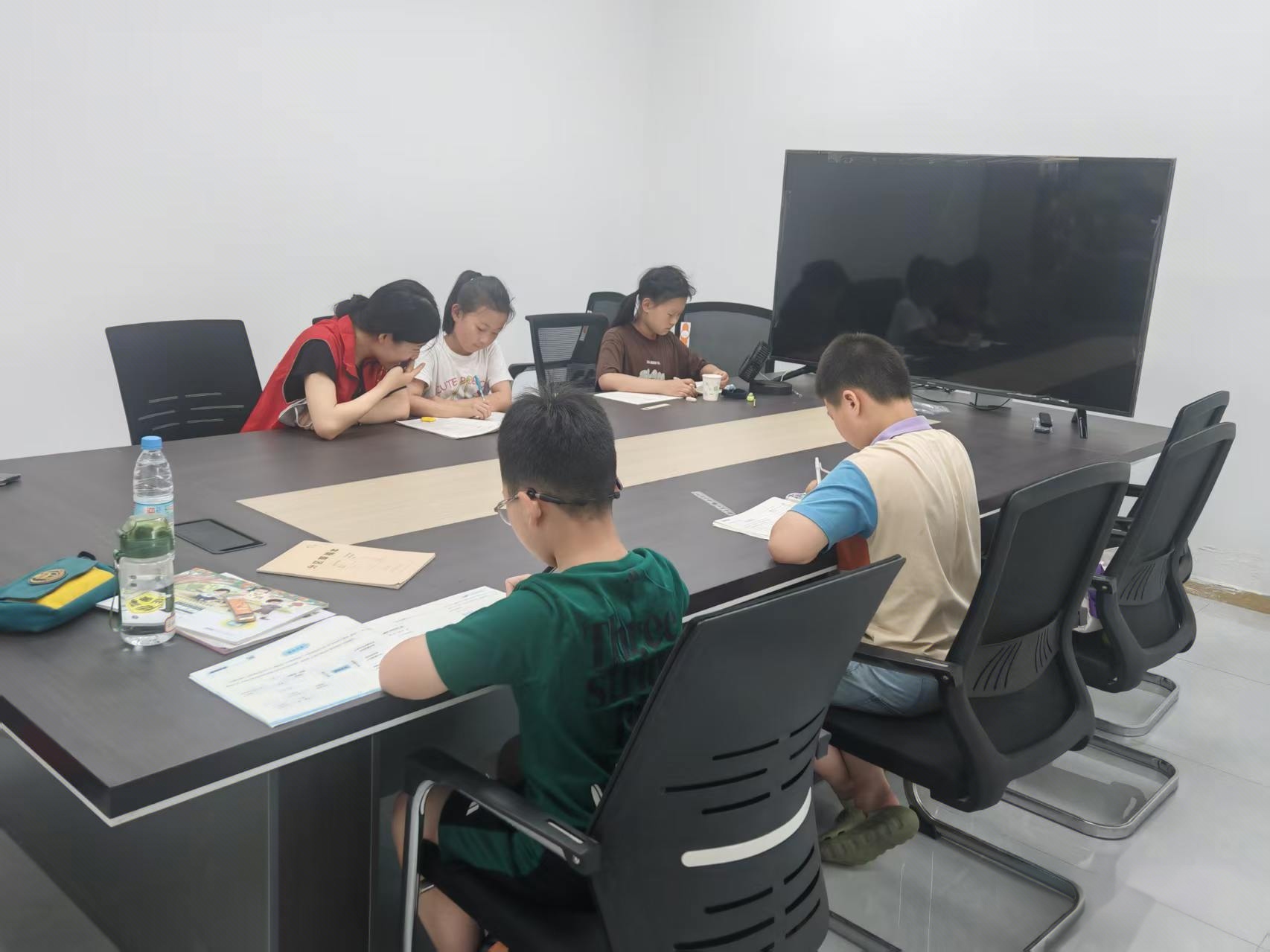 1784014255409769.jpg 托管.jpg