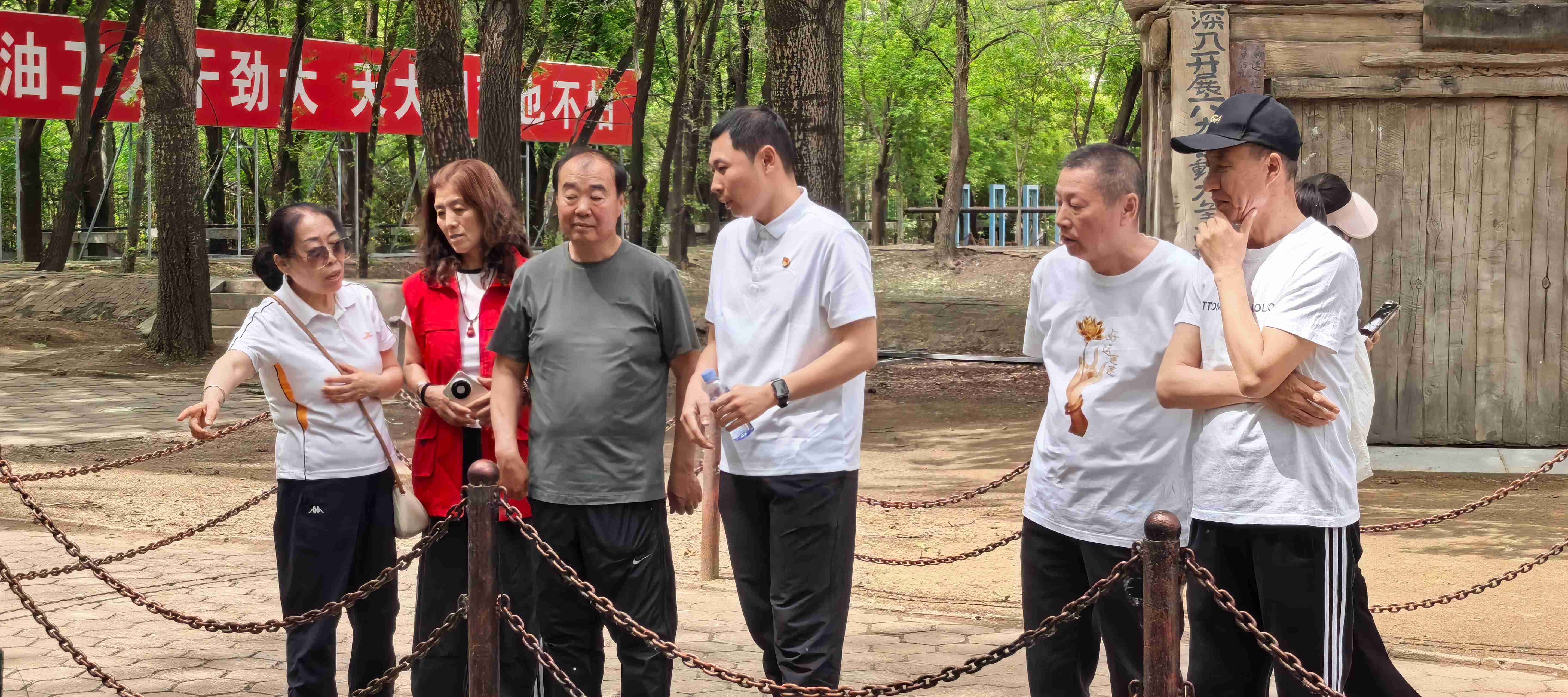 1784251968332913.jpg “青少年党史学习月”暨 “关爱明天 学史笃行”主题参观教育活动5.jpg