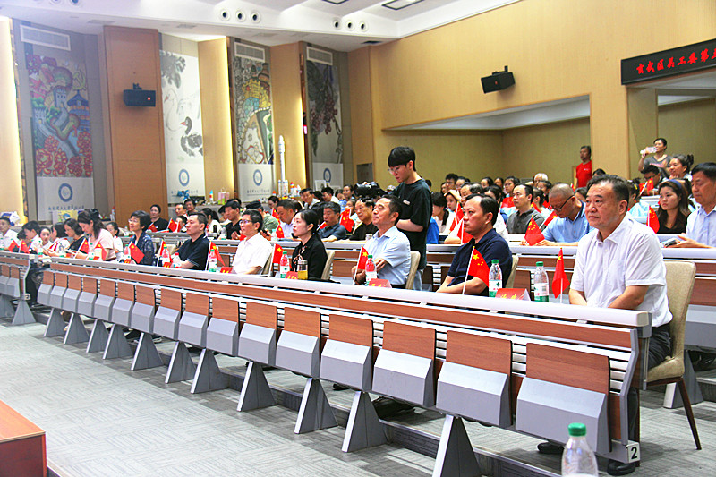 玄武区成功举办第三十届老少同台主题展演活动(2).jpg
