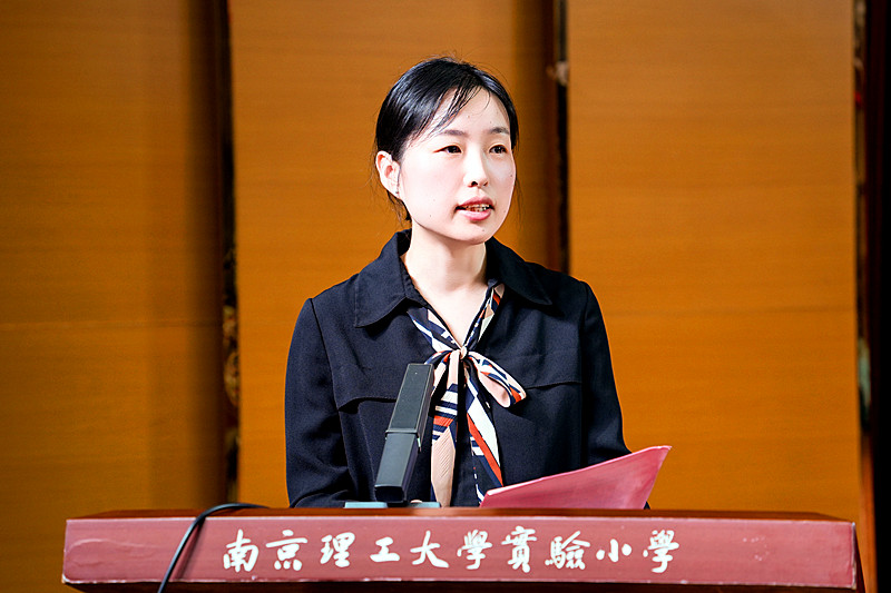 玄武区成功举办第三十届老少同台主题展演活动(3).jpg