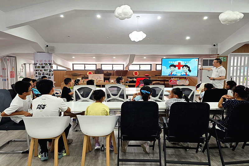 江苏省南京市玄武区仙居雅苑社区开展青少年应急救护科普活动(1).jpg