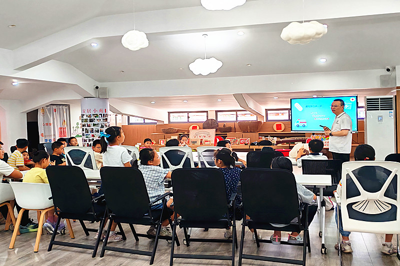 江苏省南京市玄武区仙居雅苑社区开展青少年应急救护科普活动(2).jpg