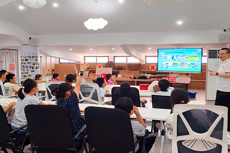 江苏省南京市玄武区仙居雅苑社区开展青少年应急救护科普活动(3).jpg