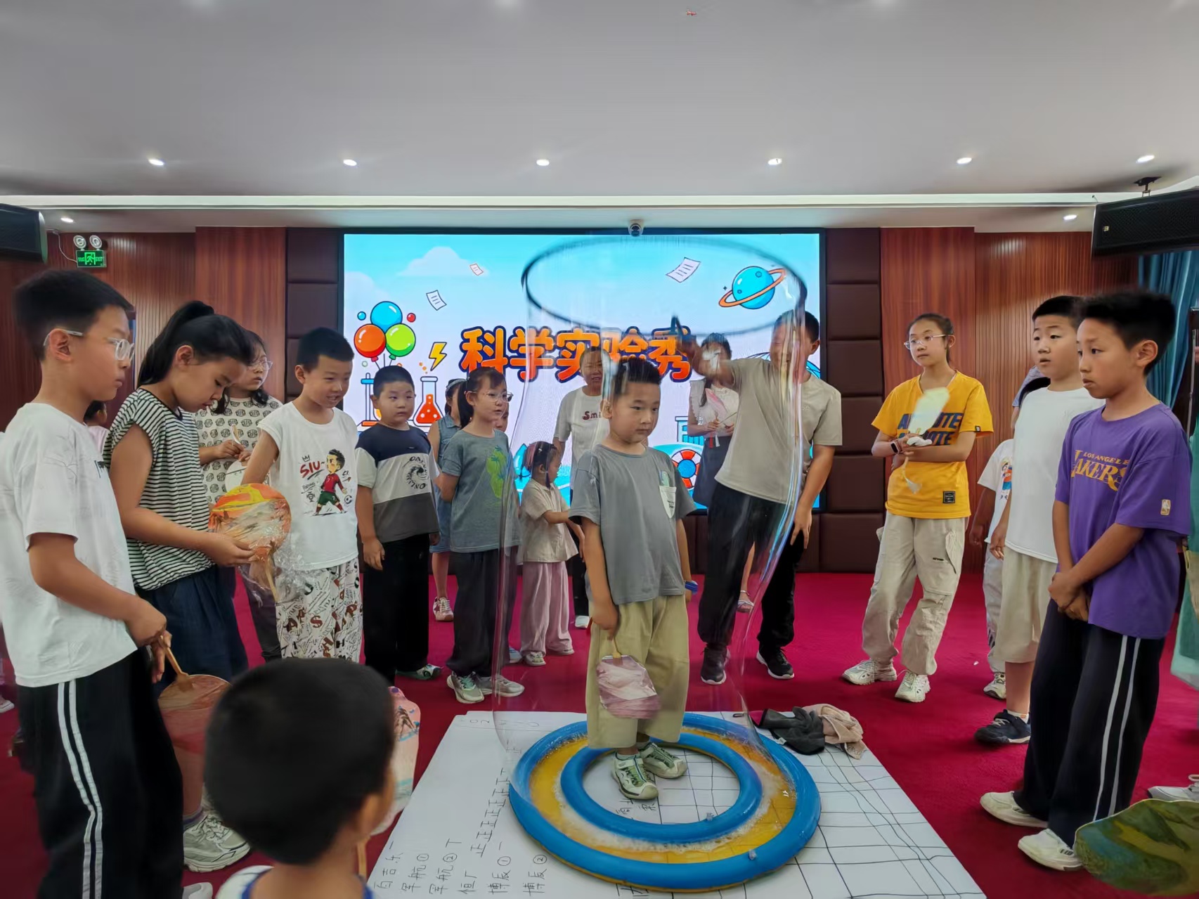 1785292016192946.jpg 网红套人泡泡龙.jpg