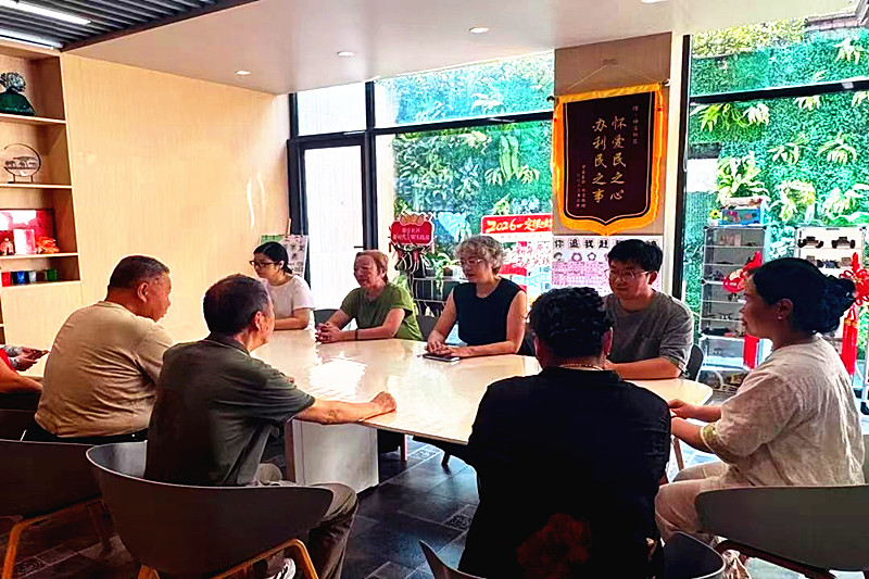 1785822359341926.jpg 江苏省南京市玄武区检察院关工委深入玄武湖街道徐庄社区开展走访交流(1).jpg