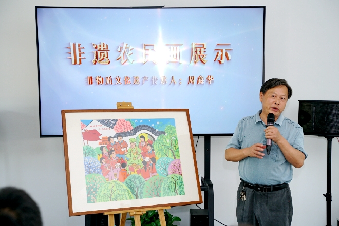八坼街道黑龙村优秀“五老”周鑫华：乡土文脉润童心 妙笔丹青续新章.jpg