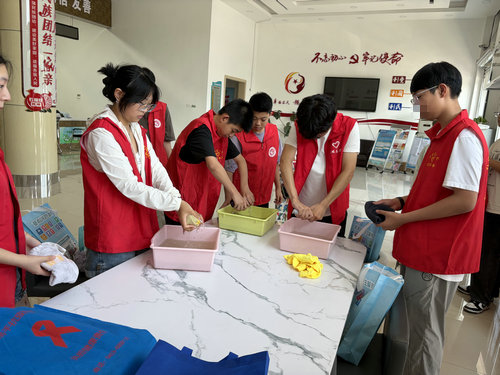 97baebf28329e51a4e400c55e53dde52_副本.jpg
