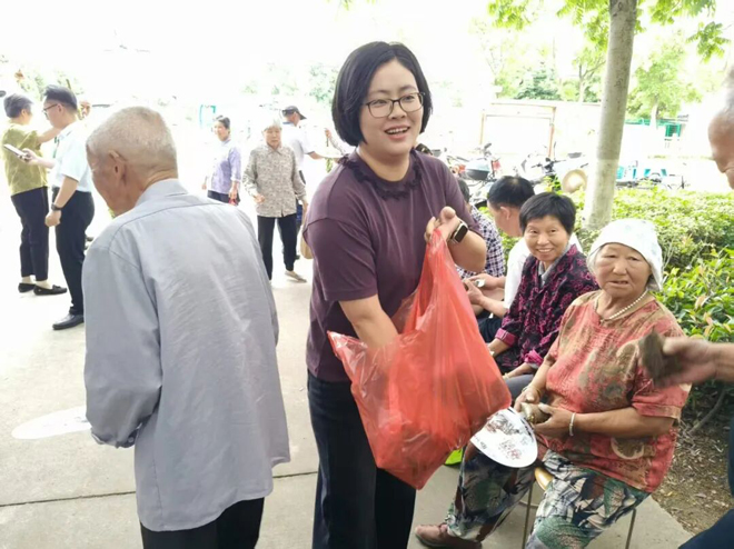 1786690201888049.jpg 新农人李玉图片5=.jpg