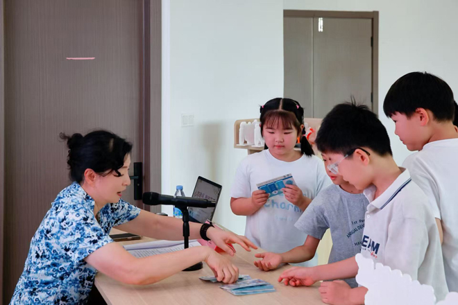 1787710410867846.jpg 杨江立法治讲座4=.jpg
