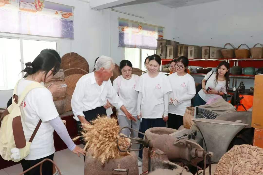 1788141146458384.jpg 朱其美介绍农耕.jpg