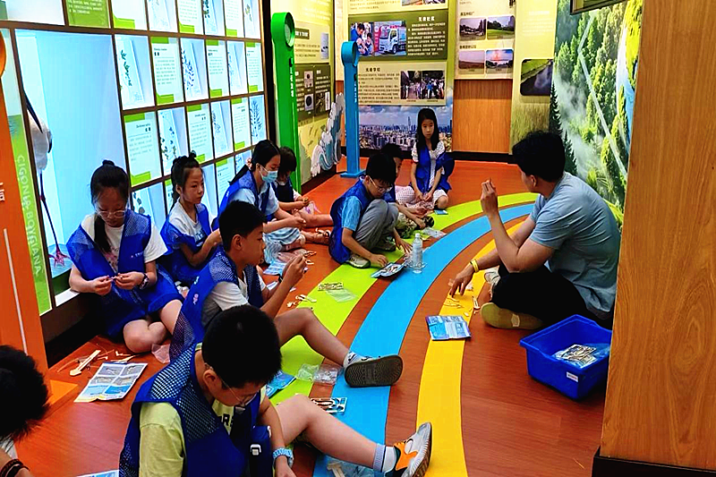 1788142959683734.png 江苏省南京市建邺区南苑街道虹苑社区开展“‘虹’毅少年”系列之“红色环保科普讲堂”仿生奥秘活动(2).png