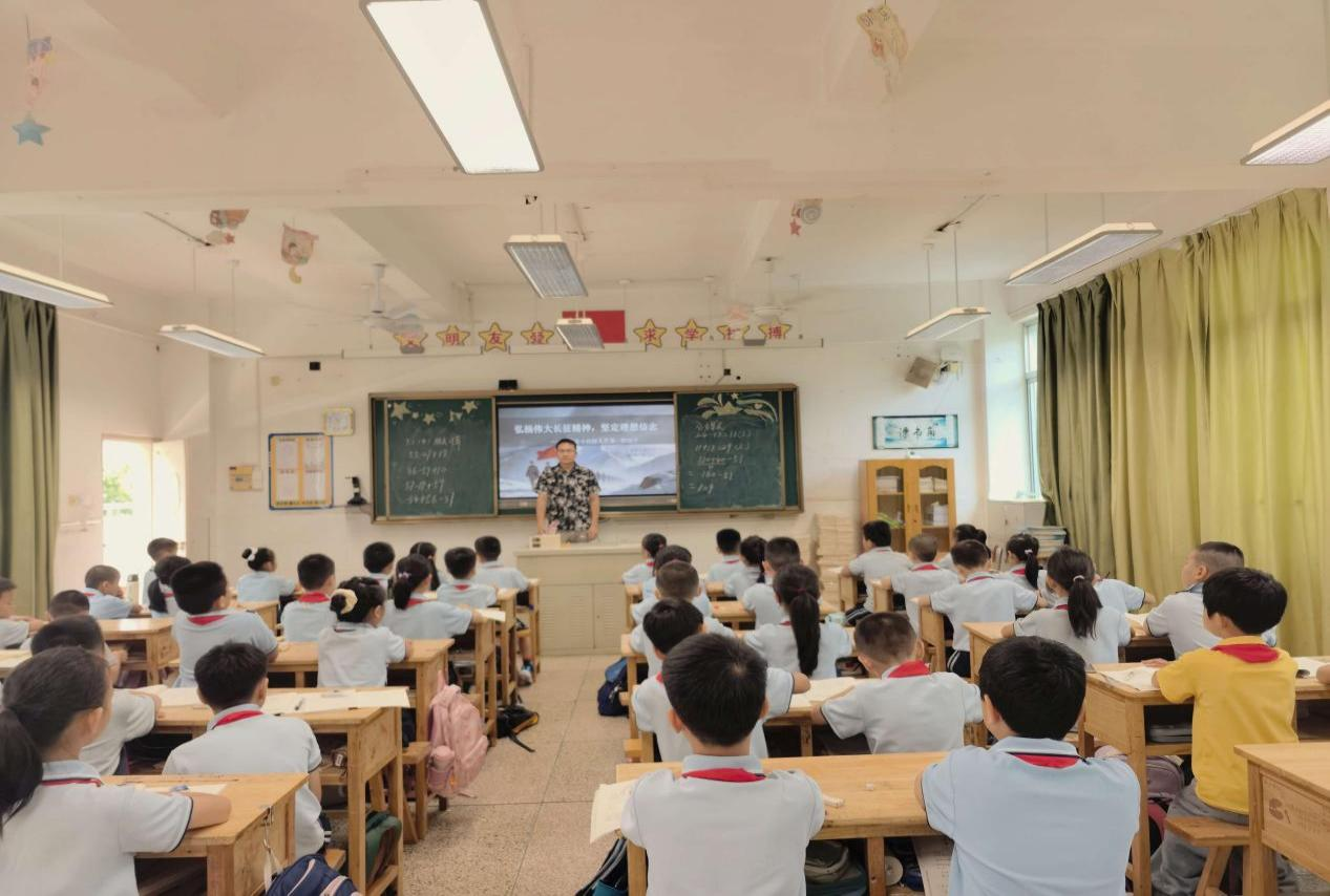 1788404340725078.png 福建省漳州市长泰区实验小学开展秋季开学主题教育系列活动1.png