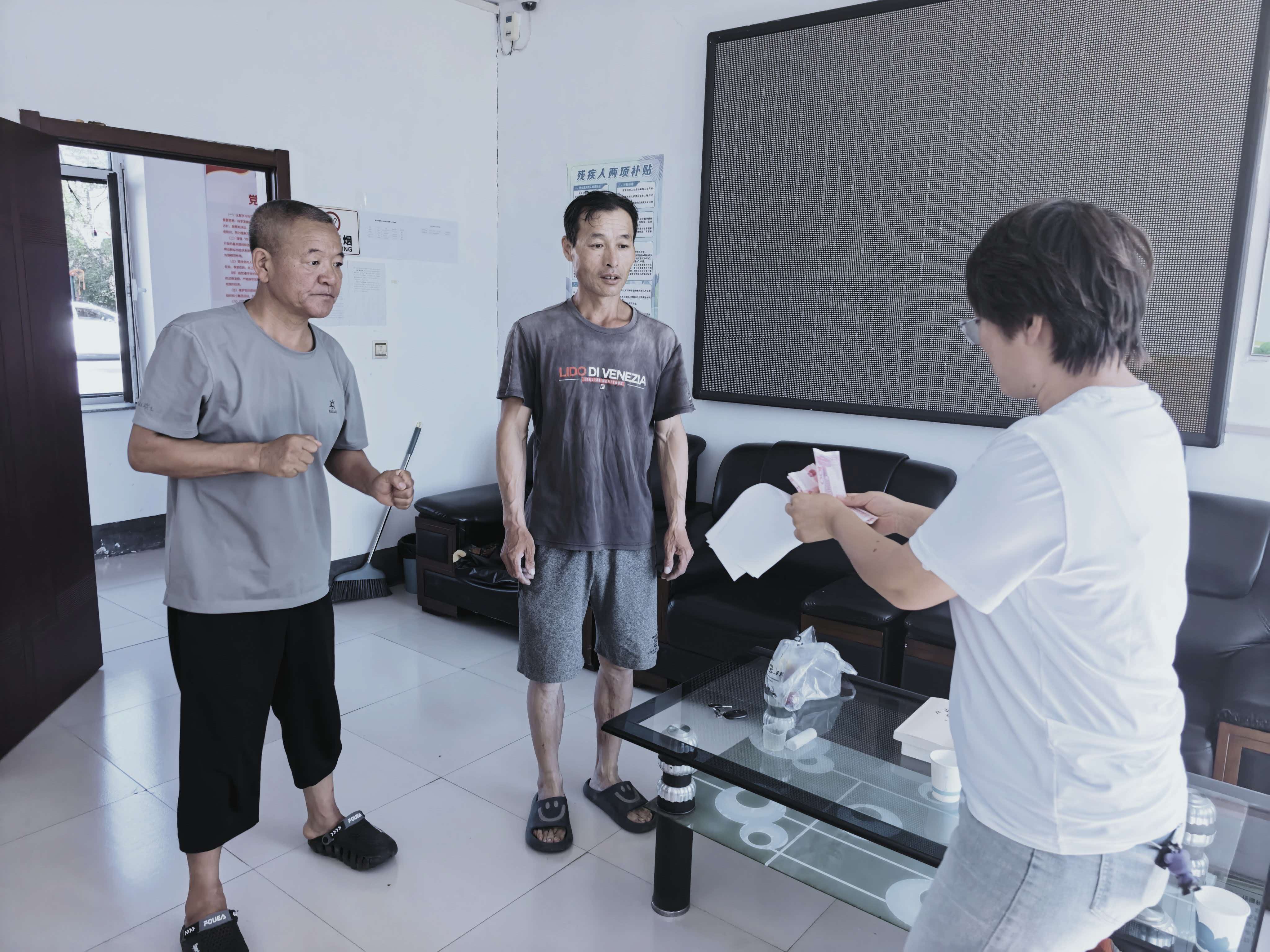 1788565995399841.jpg 康师傅2.jpg
