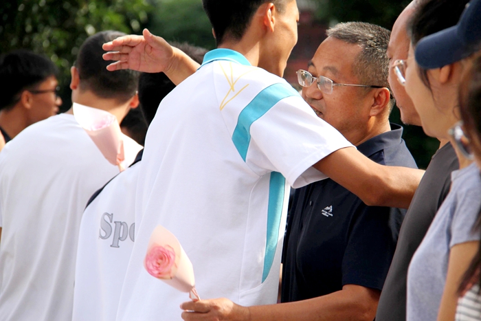 1788841809606780.jpg 保靖民族中学高三2.jpg