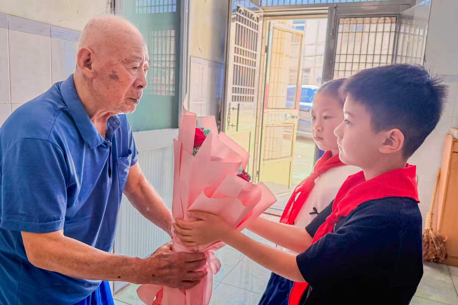 1788996156499752.jpg 鲜花1.jpg
