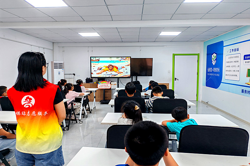 1789002736647277.jpg 玄武湖街道仙居雅苑社区开展青少年阅读主题活动(1).jpg