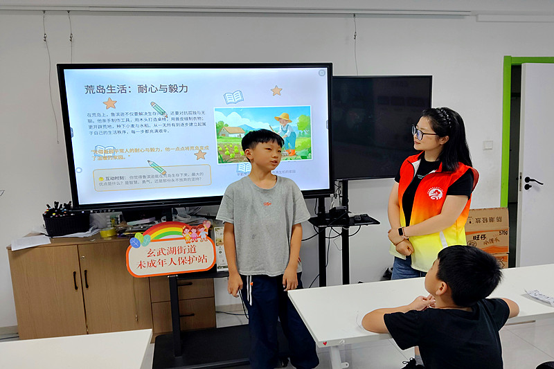 1789002762282090.jpg 玄武湖街道仙居雅苑社区开展青少年阅读主题活动(3).jpg